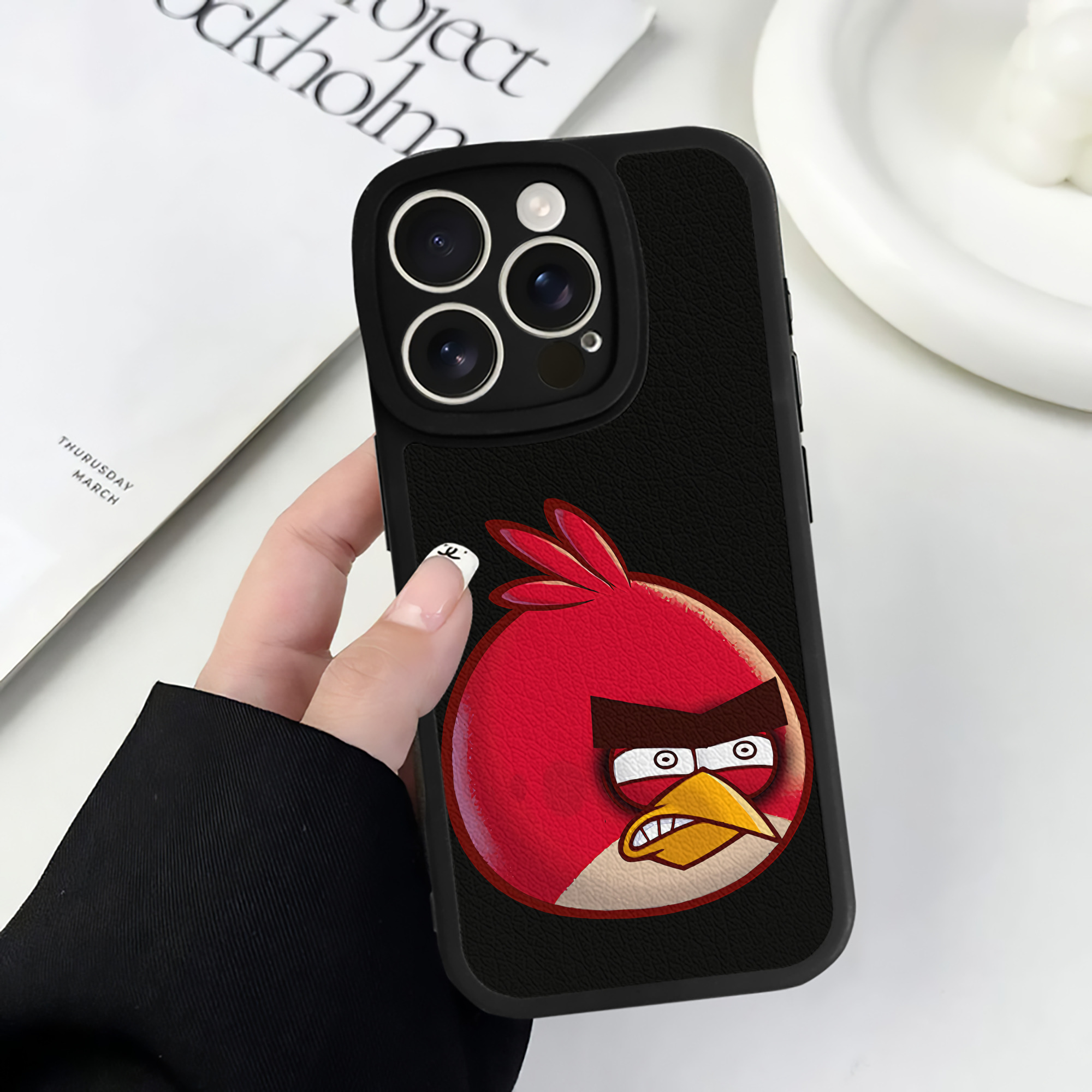 （画像用） Angry Birds アングリーバード 【iPhone 16シリーズ対応】シリコンスマホケース（レザー調） 材質：シリコン